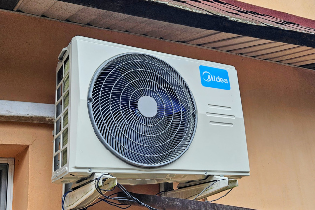 Midea OASIS